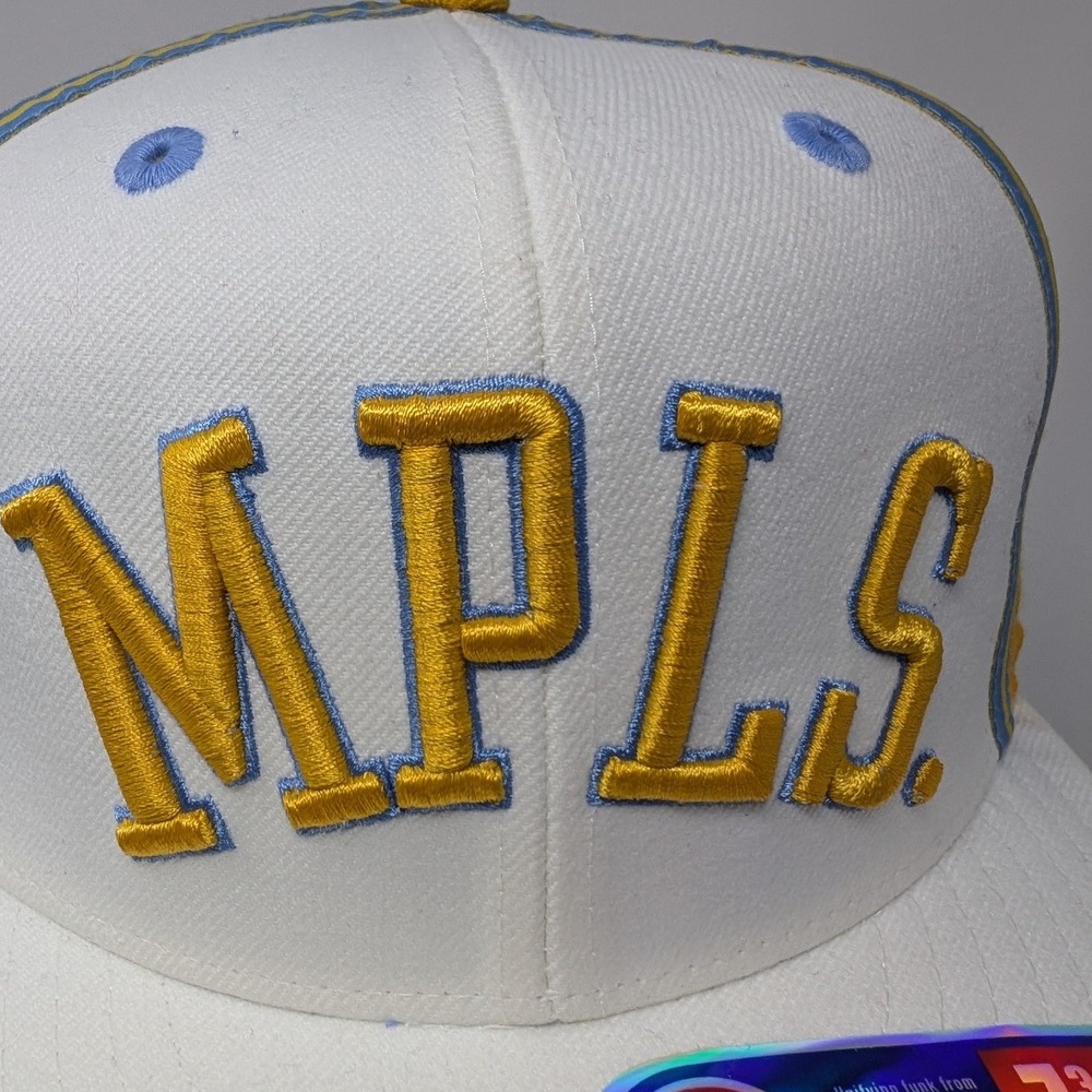 Reebok NWT MPLS Lakers D'Funkd Fitted Hat 7 3/8 Wool White Yellow Blue Flat Brim - Picture 6 of 13